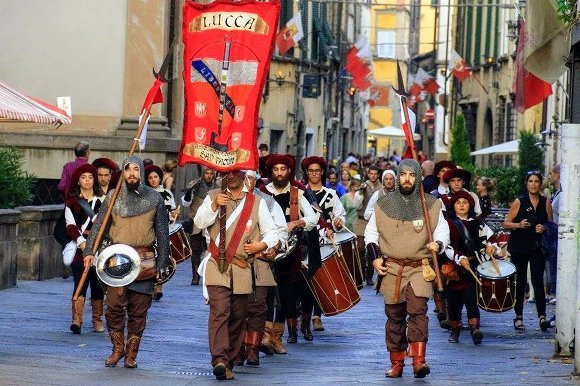corteggio luminara san paolino